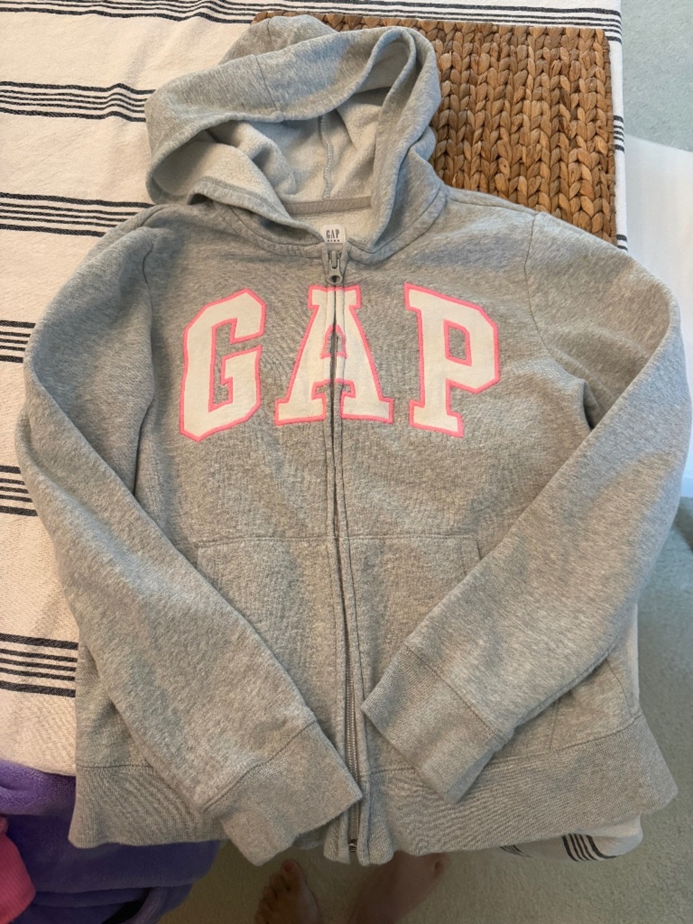 Gap hoodie